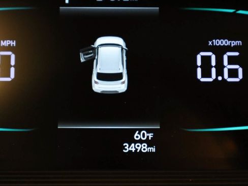 Used 2026 Hyundai Venue SEL FWD image 9