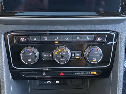 Certified 2023 Volkswagen Atlas SEL R-Line AWD/4WD image 37