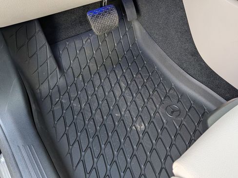 New 2026 Mercedes-Benz GLB 250 250 image 18