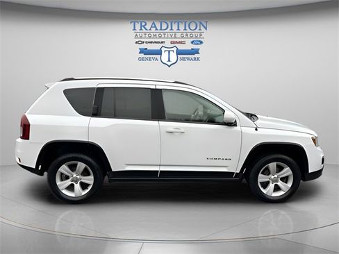 Used 2016 Jeep Compass 4WD image 6