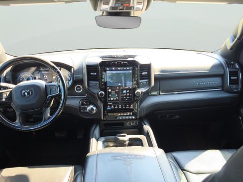 Used 2022 RAM 1500 Limited AWD/4WD image 9