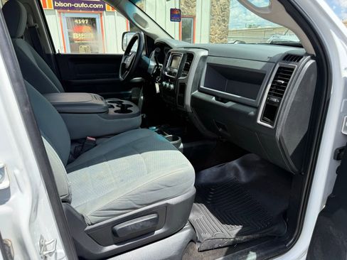 Used 2015 RAM 2500 Tradesman w/ Chrome Appearance Group AWD/4WD image 14