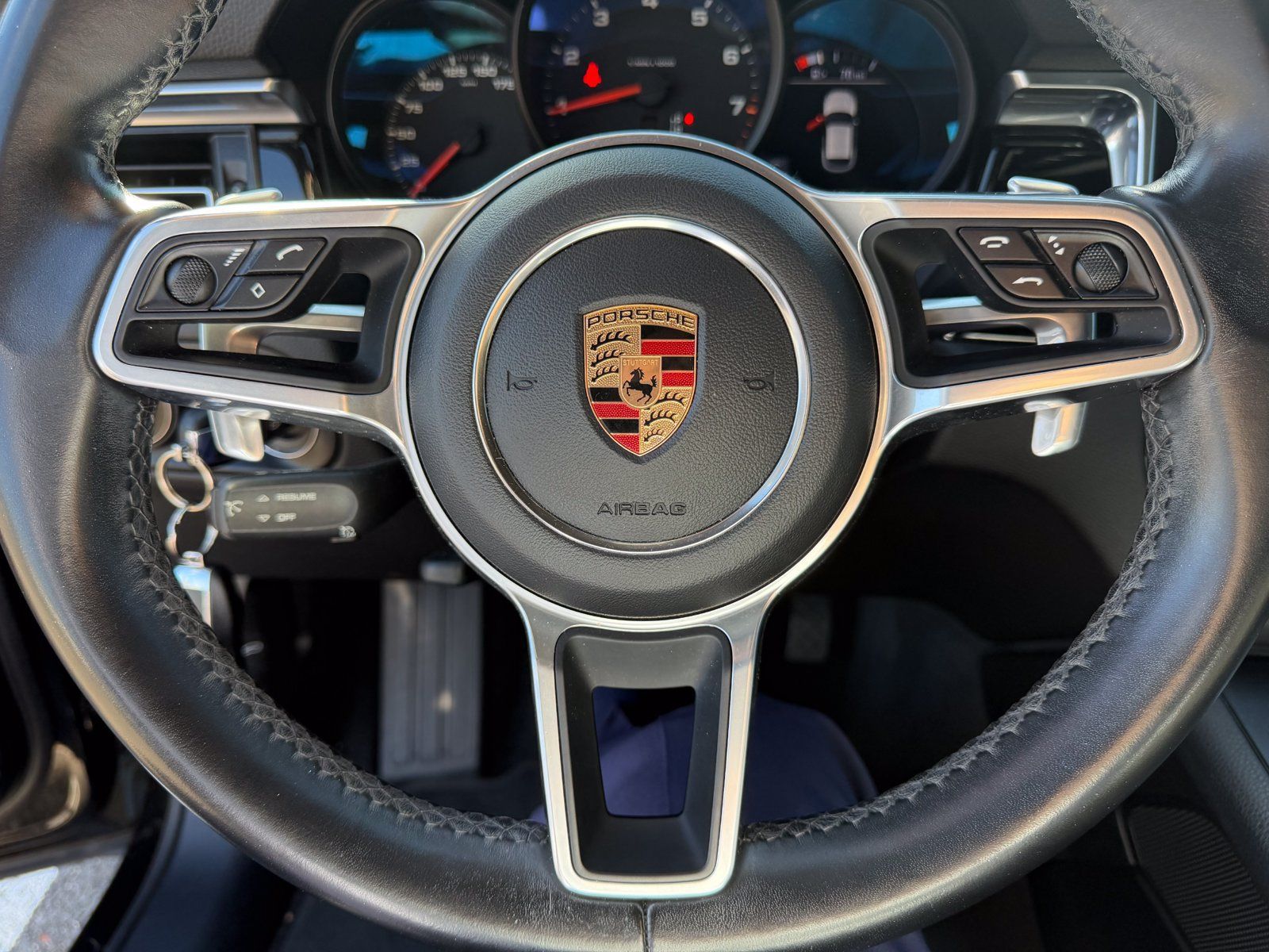 Used 2020 Porsche Macan AWD/4WD image 5