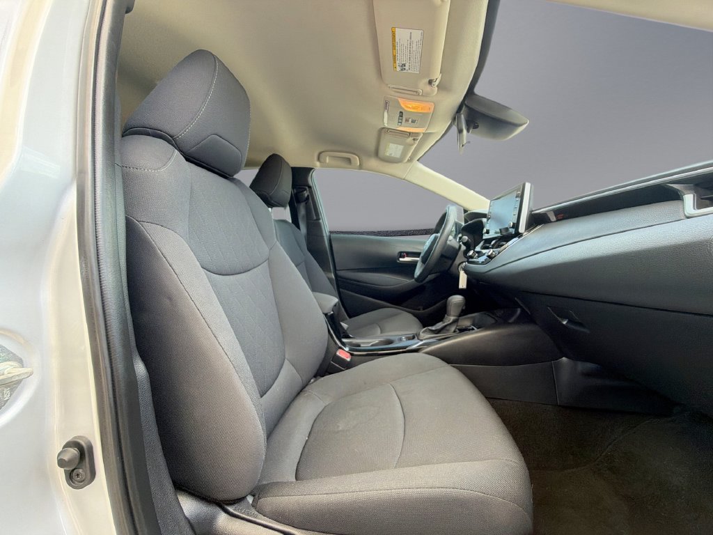 Used 2020 Toyota Corolla LE FWD image 16