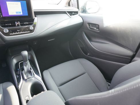 Used 2025 Toyota Corolla LE image 15