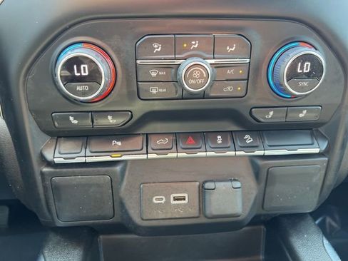 Used 2022 Chevrolet Silverado 1500 LT Trail Boss w/ Safety Package AWD/4WD image 13