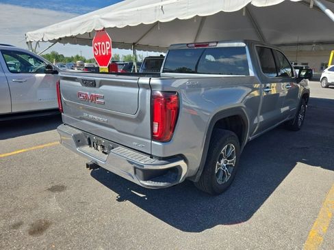 Used 2026 GMC Sierra 1500 SLT AWD/4WD image 2