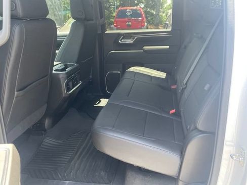 Used 2024 Chevrolet Silverado 3500 LTZ w/ LTZ Convenience Package AWD/4WD image 6