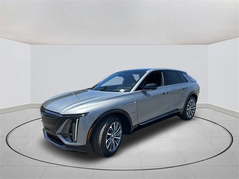 New 2025 Cadillac Lyriq Sport image 4