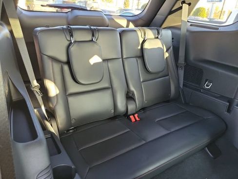 Used 2025 Ford Explorer ST w/ Sun And Sound Package AWD/4WD image 19