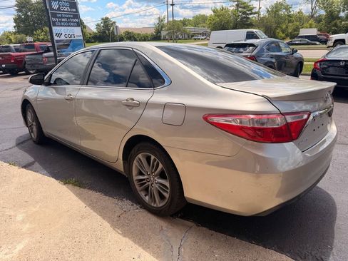 Used 2017 Toyota Camry SE FWD image 5
