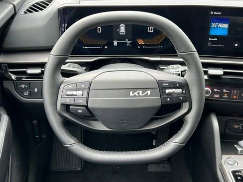 Used 2026 Kia Sportage EX image 17