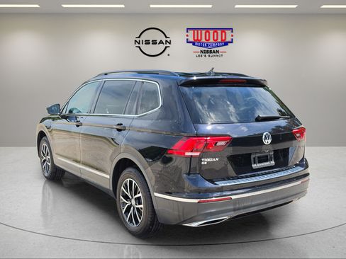 Used 2021 Volkswagen Tiguan SE w/ Panoramic Sunroof Package AWD/4WD image 4