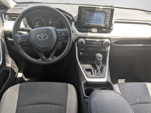 Used 2020 Toyota RAV4 XLE FWD image 16