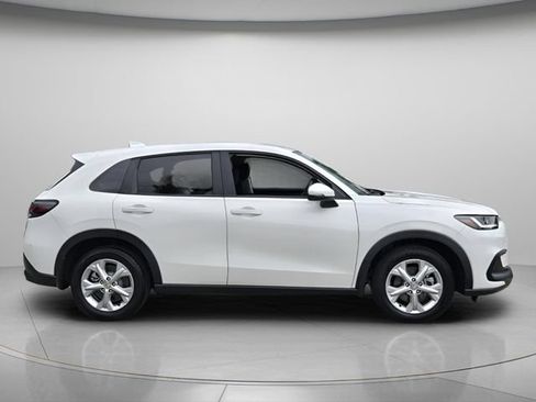 Used 2024 Honda HR-V LX image 5