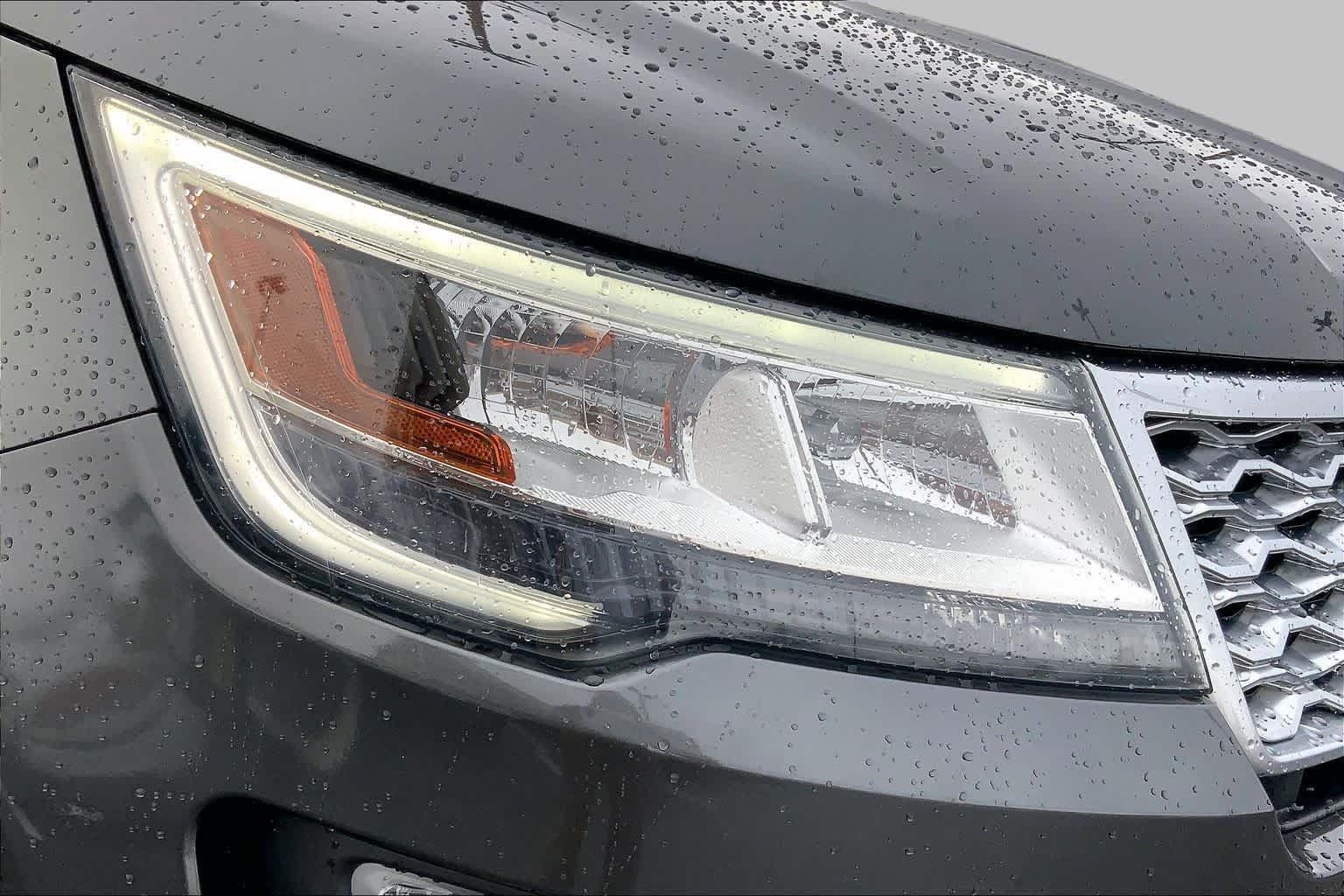 Used 2016 Ford Explorer Platinum AWD/4WD image 27