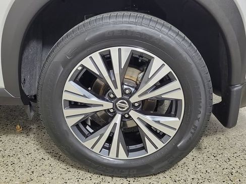 Used 2021 Nissan Rogue SV AWD/4WD image 8