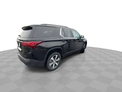 Used 2023 Chevrolet Traverse LT w/ LT Premium Package AWD/4WD image 8