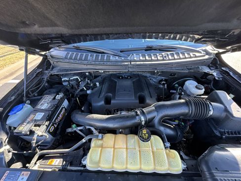 Used 2019 Ford Expedition Limited w/ Equipment Group 301A image 28