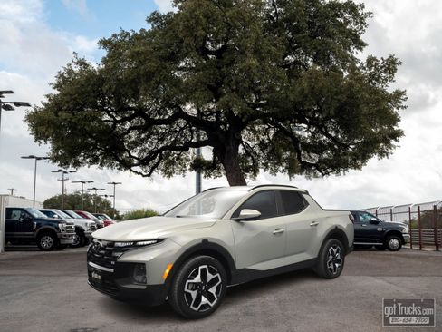 Used 2024 Hyundai Santa Cruz Limited AWD/4WD image 1