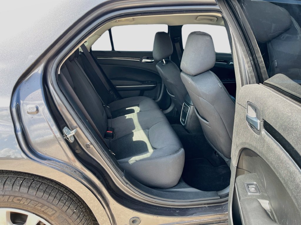 Used 2023 Chrysler 300 Touring RWD image 25