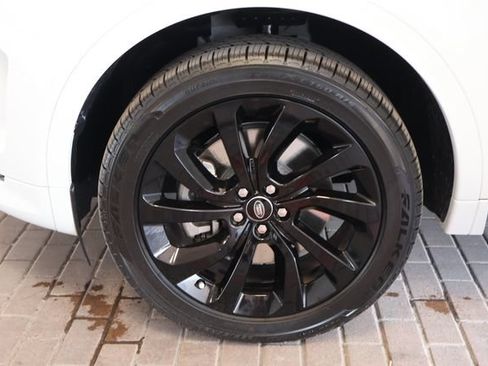 Used 2022 Land Rover Discovery Sport S R-Dynamic AWD/4WD image 11