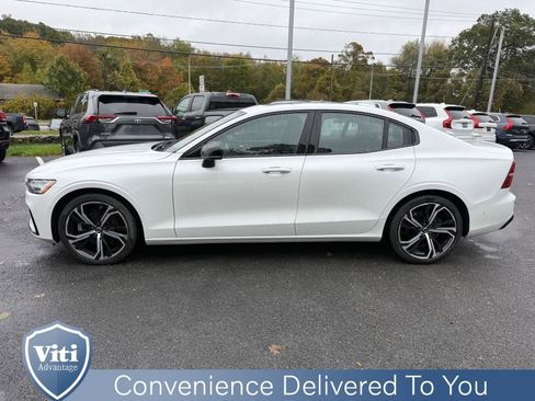 Certified 2023 Volvo S60 B5 Plus w/ Climate Package image 5