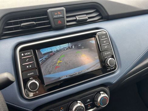 Used 2025 Nissan Versa SV image 22