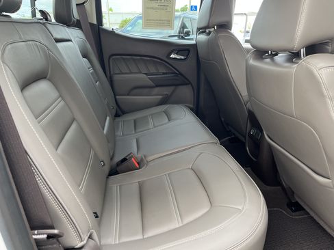 Used 2022 GMC Canyon Denali RWD image 19