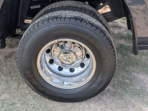 New 2026 RAM 3500 Laramie AWD/4WD image 8