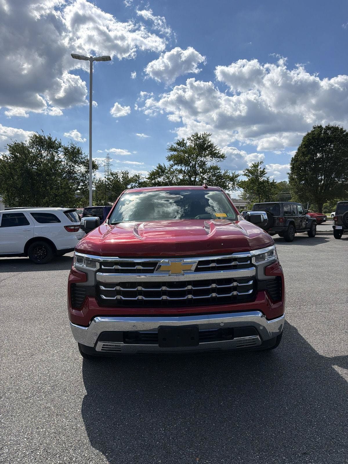 Used 2023 Chevrolet Silverado 1500 LTZ AWD/4WD image 8