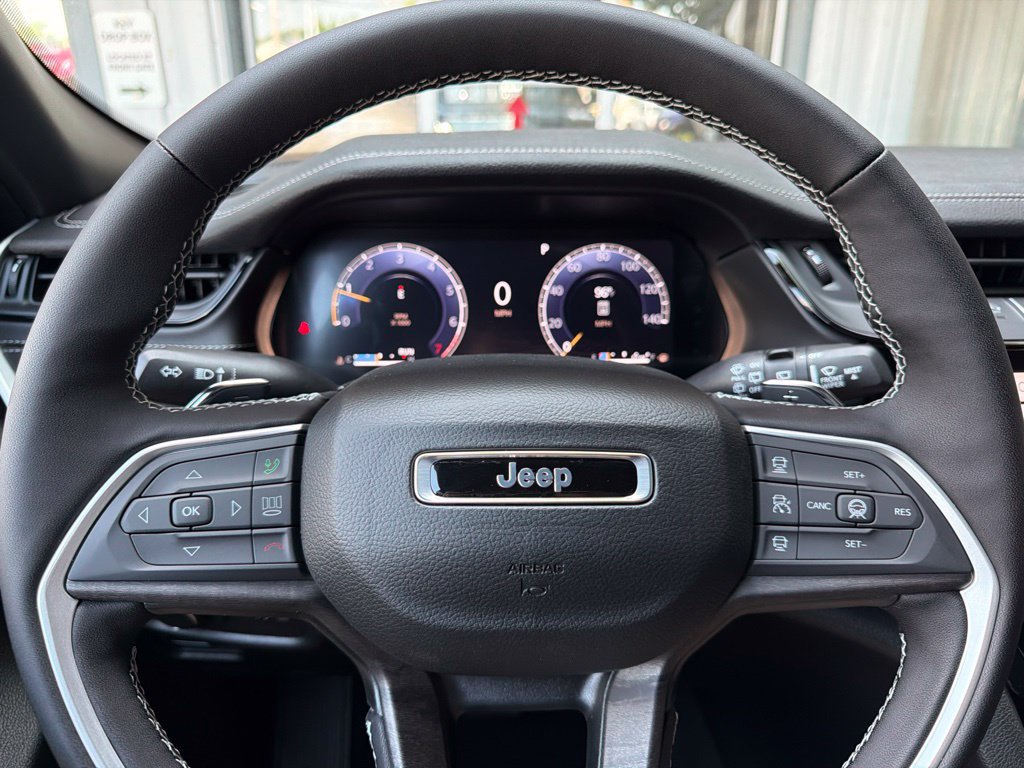 New 2026 Jeep Grand Cherokee Altitude AWD/4WD image 26