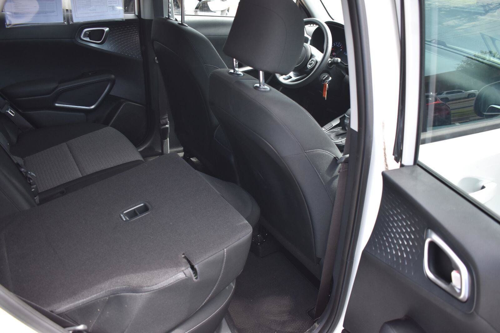 Used 2021 Kia Soul S FWD image 14