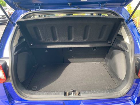 Used 2023 Hyundai Venue SEL FWD image 28