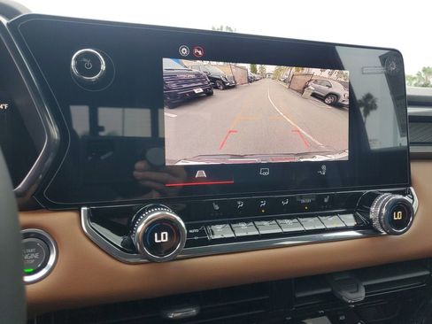 New 2026 GMC Canyon AT4 AWD/4WD image 9