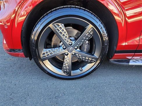 Used 2025 Genesis GV70 3.5T Sport w/ Sport Advanced Package image 31