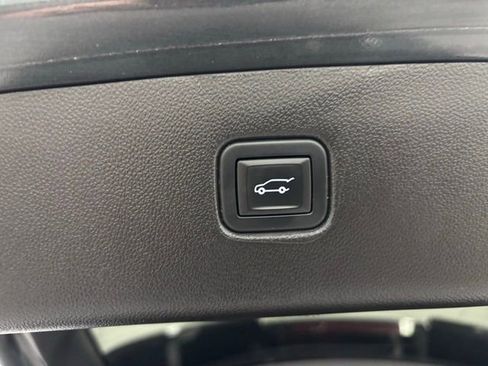 Used 2020 Chevrolet Blazer RS image 8