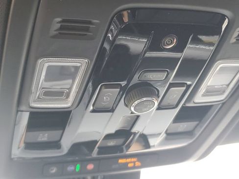 New 2026 Chevrolet Tahoe Premier w/ Sun And Tow Package AWD/4WD image 33