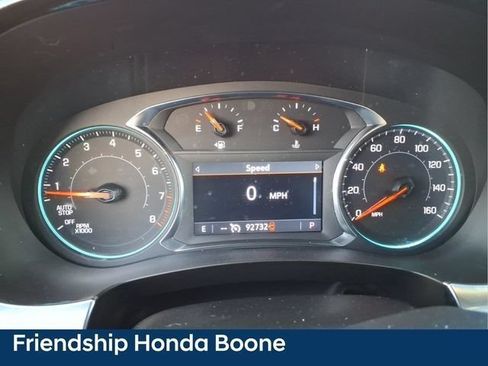 Used 2023 Chevrolet Traverse LT FWD image 24