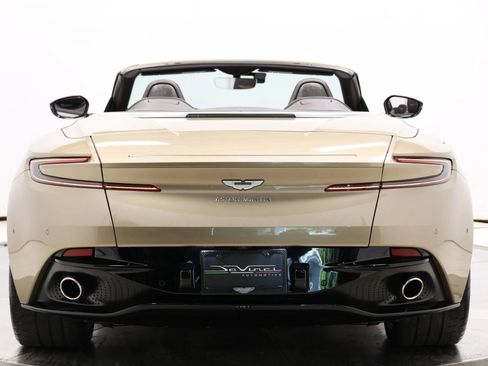 Used 2019 Aston Martin DB11 Volante RWD image 58