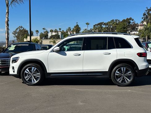 New 2025 Mercedes-Benz GLB 250 4MATIC image 6