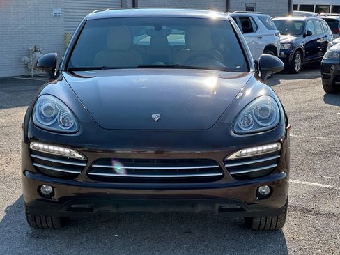 Used 2014 Porsche Cayenne Platinum Edition image 10