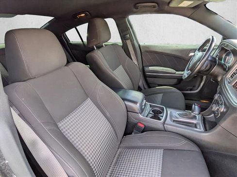Used 2023 Dodge Charger SXT RWD image 19