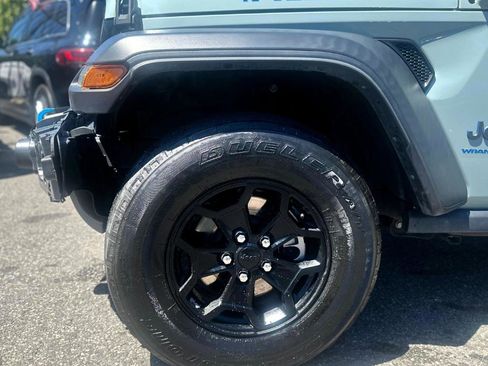 Used 2023 Jeep Wrangler Unlimited AWD/4WD image 7