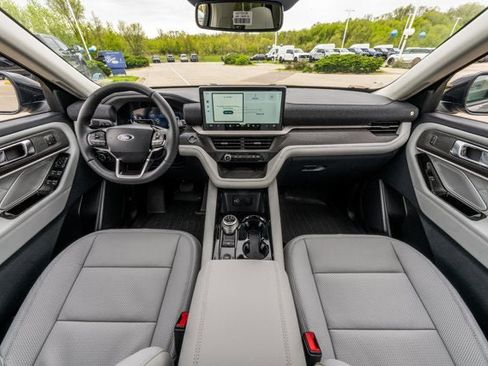 New 2026 Ford Explorer Platinum AWD/4WD image 20