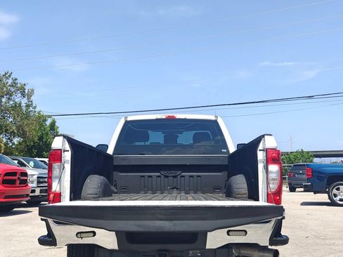 Used 2017 Ford F250 XL w/ Power Equipment Group RWD image 7