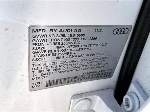 Used 2025 Audi Q5 Premium Plus AWD/4WD image 34