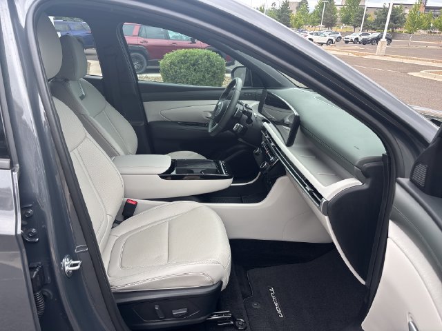 Used 2026 Hyundai Tucson Limited AWD/4WD image 19