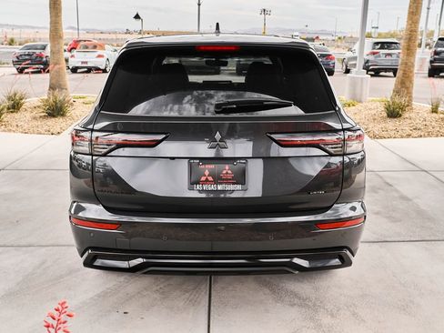 New 2026 Mitsubishi Outlander LE FWD image 7