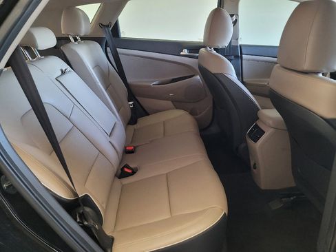 Used 2020 Hyundai Tucson Limited FWD image 19
